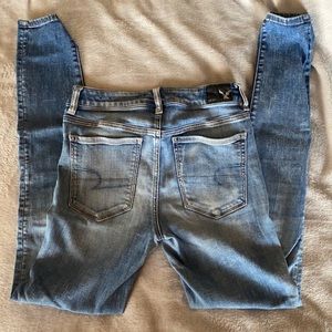 Size 4 long, high waisted American Eagle jeggings